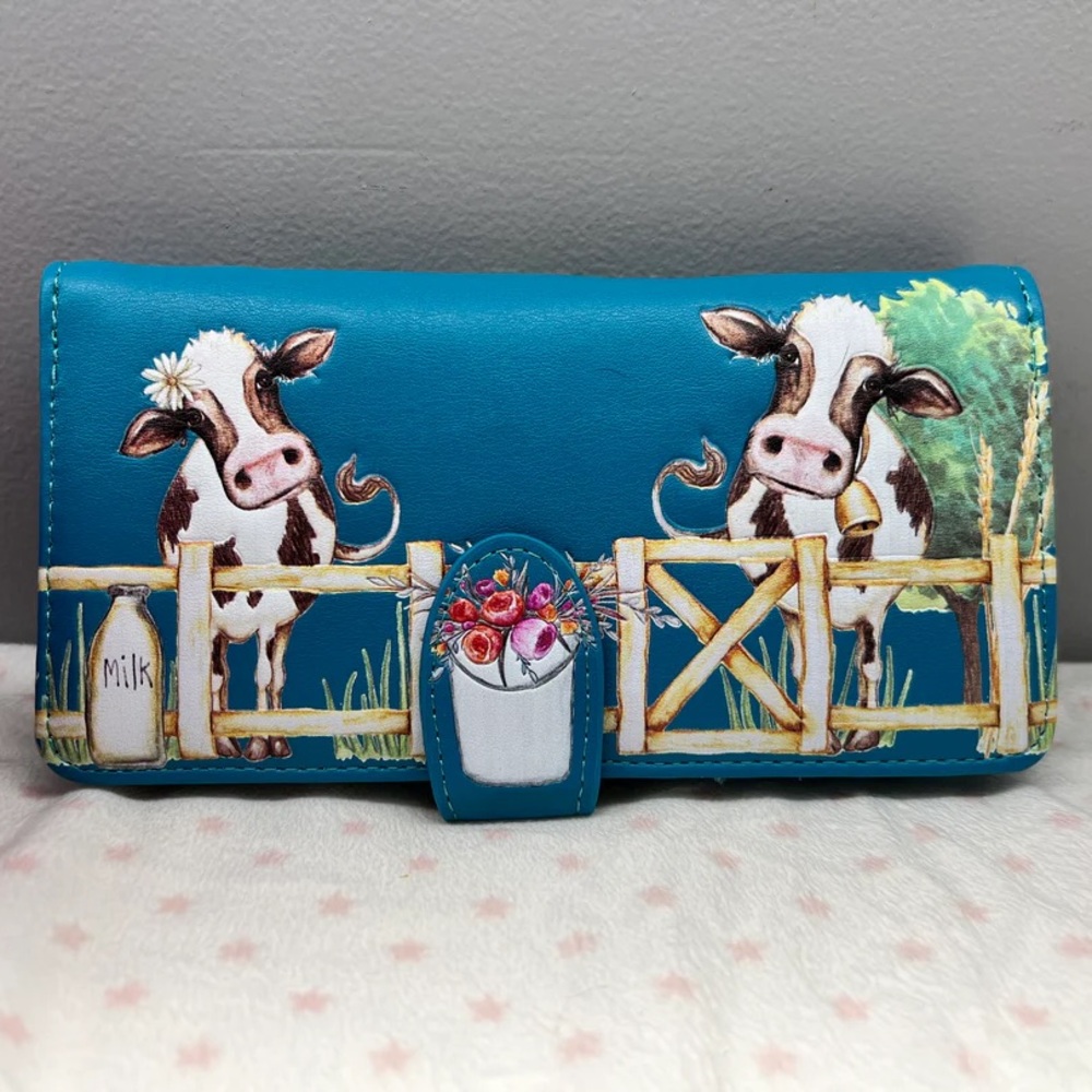 Woman’s Wallet Large : Cow Farm Blue